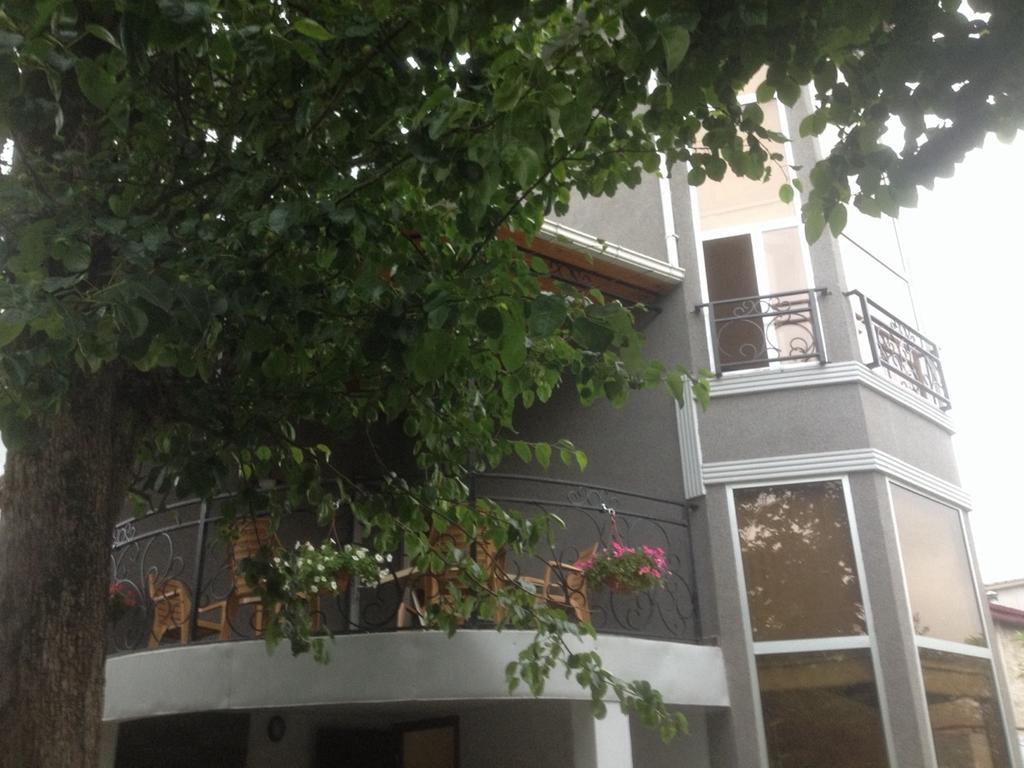 Guest House Smile Kobuleti Exterior photo