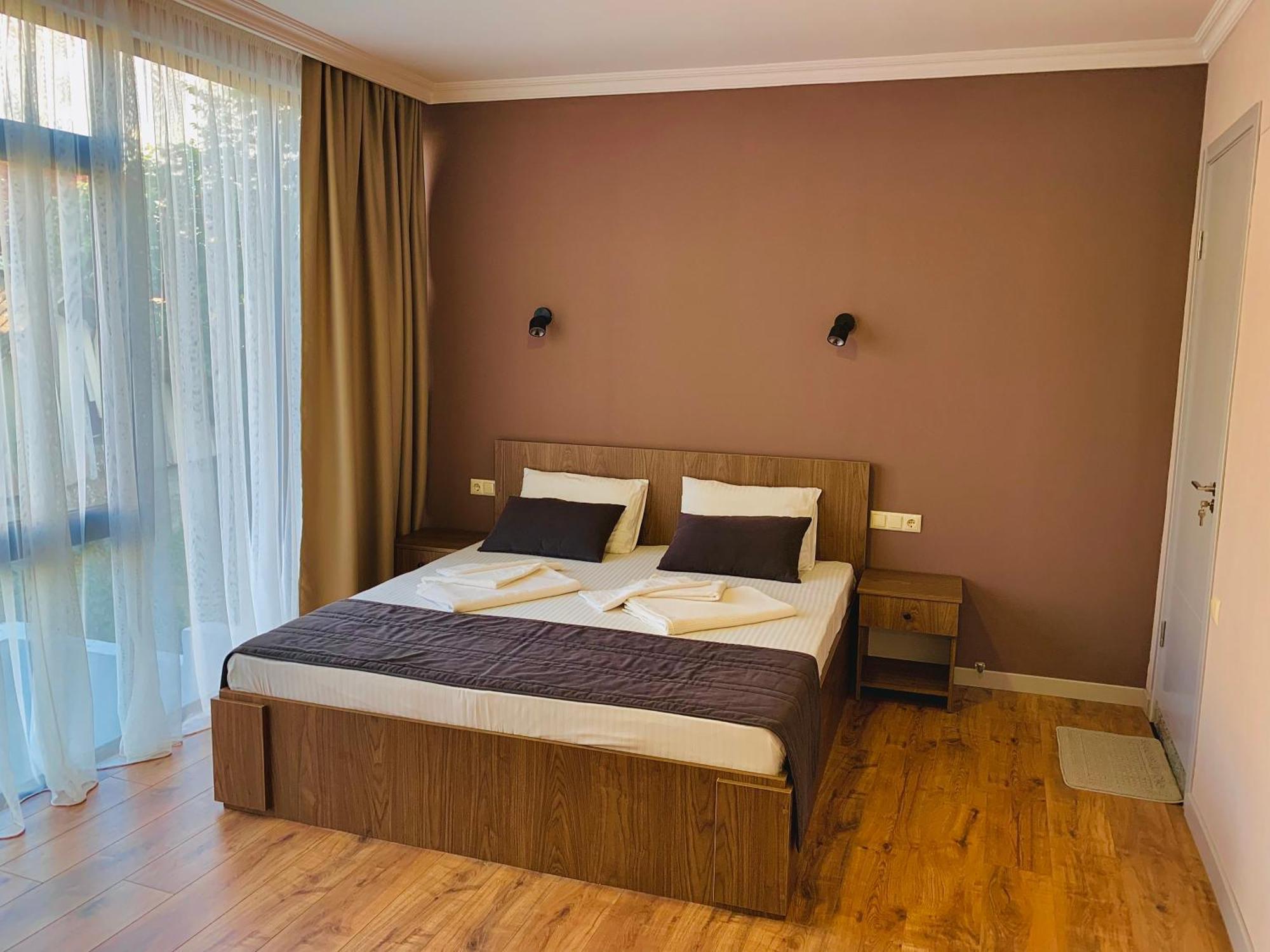Guest House Smile Kobuleti Exterior photo