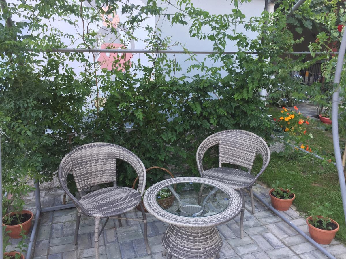 Guest House Smile Kobuleti Exterior photo